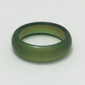 Ring band jewelry natural stone green 6mm wide size 7 simple modern new